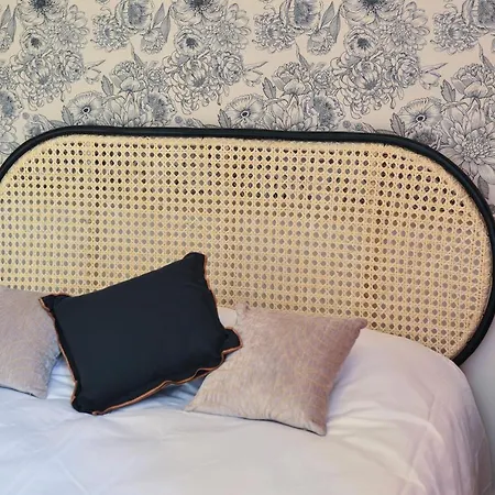 Eden Blue, Lovely Flat, Bright & Cosy In
