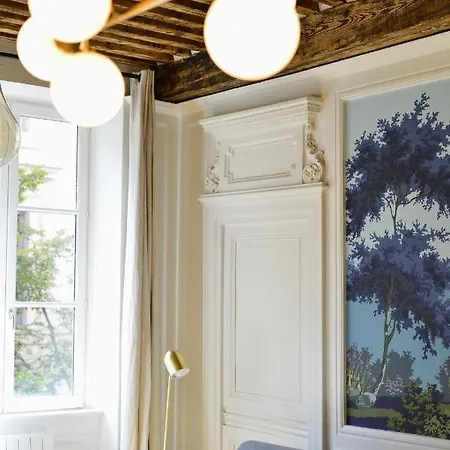 Eden Blue, Lovely Flat, Bright & Cosy In Lejlighed Lyon